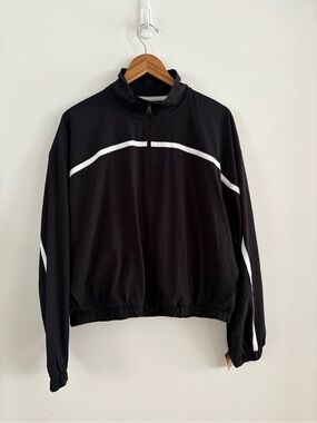 Beyond Yoga Black Jacket with White Trim with matching shorts